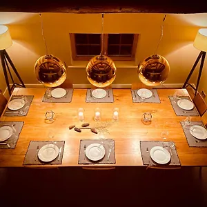 chalets-violettes.hotels-rhonealpes.com/
